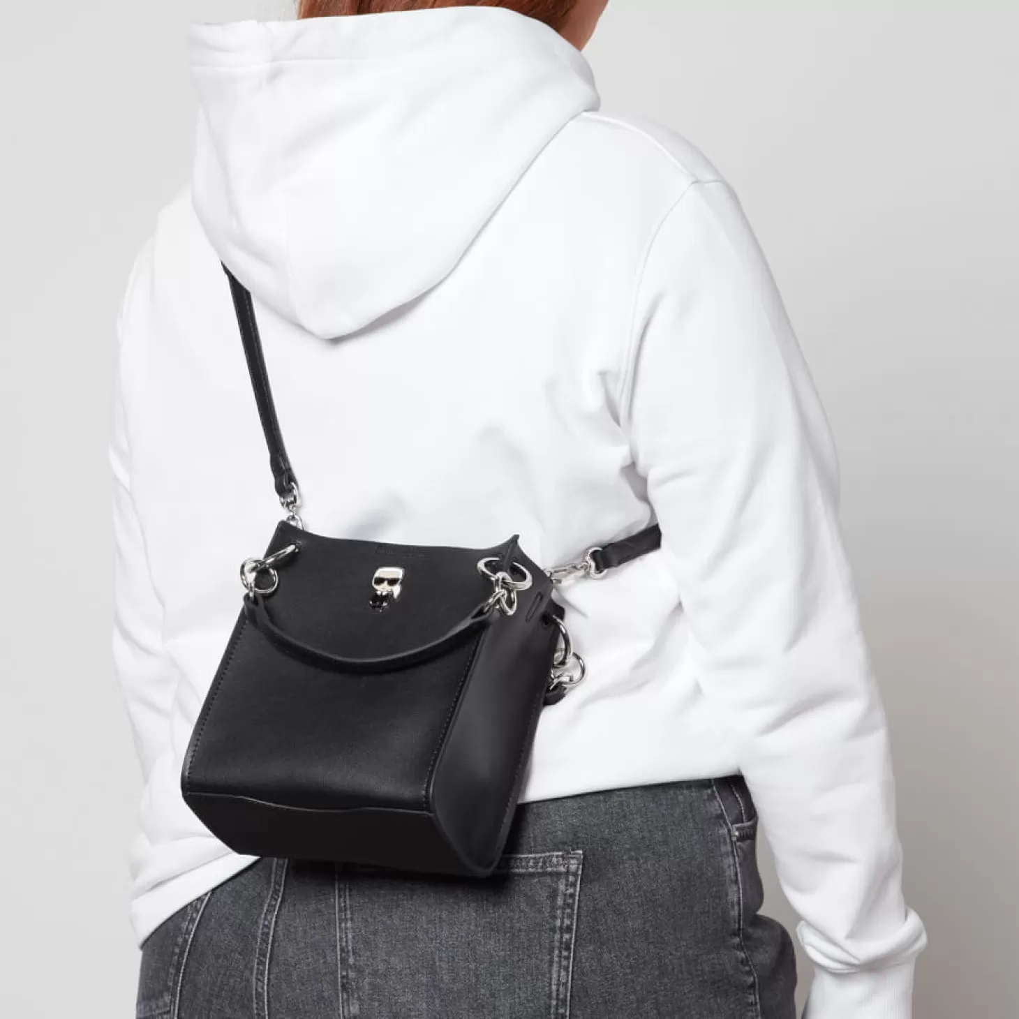 K/Ikonik Leather Bucket Bag*KARL LAGERFELD Fashion