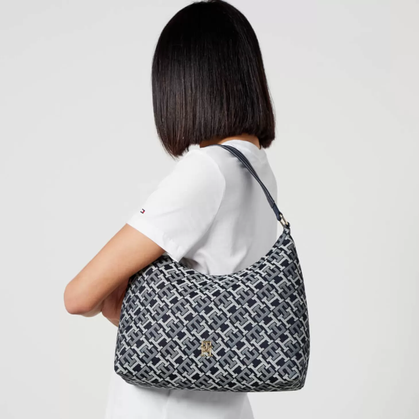 Iconic Tommy Denim-Jacquard Shoulder Bag*Tommy Hilfiger Hot